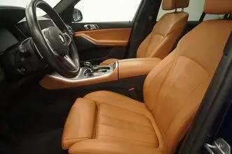 BMW X5, 3.0, 250 kW, hybrid, automatic, four-wheel drive
