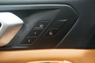 BMW X5, 3.0, 250 kW, hybrid, automatic, four-wheel drive