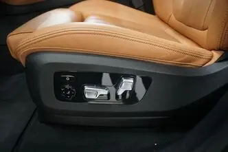 BMW X5, 3.0, 250 kW, hybrid, automatic, four-wheel drive
