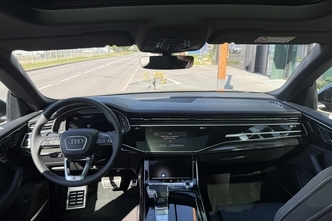 Audi Q8, 3.0, 210 kW, гибрид, автомат, полный привод