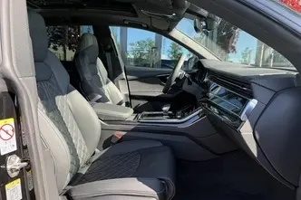 Audi Q8, 3.0, 210 kW, гибрид, автомат, полный привод