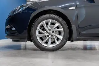 Opel Astra, 1.6, 147 kW, бензин, автомат, передний привод