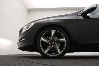 Volvo V60, 2.0, 140 kW, дизель, механическая, передний привод