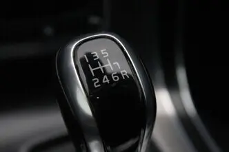 Volvo V60, 2.0, 140 kW, дизель, механическая, передний привод