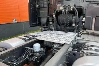 Volvo FH 16 750 6x4, 552 kW, дизель, автомат