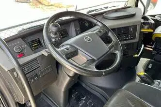 Volvo FH 16 750 6x4, 552 kW, дизель, автомат