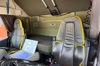 Volvo FH 16 750 6x4, 552 kW, дизель, автомат