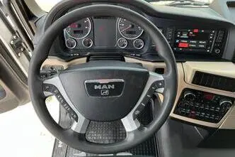 MAN TGX 28.580 6x2, 427 kW, diesel, automatic