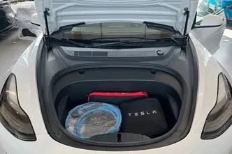 Tesla Model 3, 208 kW, elekter, automaat, tagavedu