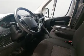 Peugeot Boxer, 2.2, 88 kW, diesel, manual, front-wheel drive
