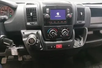 Peugeot Boxer, 2.2, 88 kW, diesel, manual, front-wheel drive