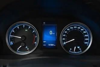 Toyota Corolla, 1.6, 97 kW, бензин, механическая, передний привод
