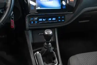 Toyota Corolla, 1.6, 97 kW, бензин, механическая, передний привод