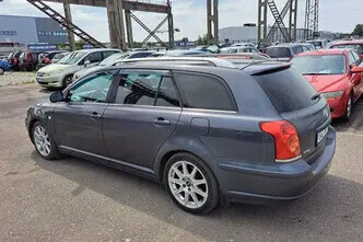 Toyota Avensis, 2.2, 149 kW, diesel, manual, front-wheel drive