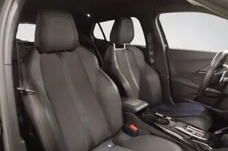 Peugeot 2008, 1.2, 96 kW, bensiin, automaat, esivedu