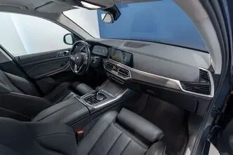 BMW X5, 3.0, 210 kW, гибрид, автомат, полный привод