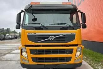 Volvo FM 370 6x2, 278 kW, diesel, automatic