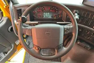 Volvo FM 370 6x2, 278 kW, diesel, automatic