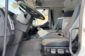 Volvo FE320, 240 kW, дизель, автомат