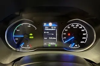 Toyota Yaris, 1.5, 74 kW, hübriid, automaat, esivedu