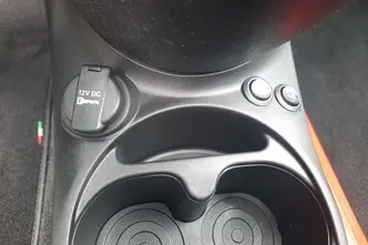 Fiat 500, 1.0, 51 kW, hübriid, manuaal, esivedu