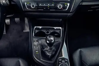 BMW 218, 2.0, 105 kW, diesel, manual, rear-wheel drive