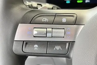 Hyundai Kona, 1.6, 77.2 kW, hybrid, automatic, front-wheel drive