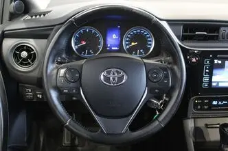 Toyota Corolla, 1.6, 97 kW, bensiin, automaat, esivedu