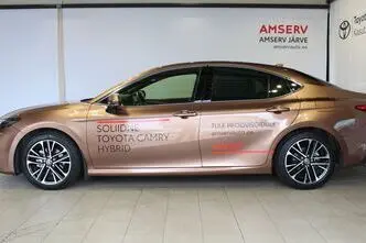 Toyota Camry, 2.5, 137 kW, гибрид, автомат, передний привод