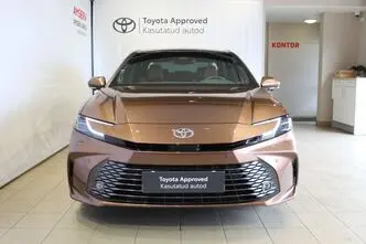 Toyota Camry, 2.5, 137 kW, гибрид, автомат, передний привод