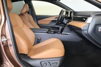Toyota Camry, 2.5, 137 kW, гибрид, автомат, передний привод