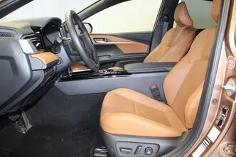 Toyota Camry, 2.5, 137 kW, гибрид, автомат, передний привод