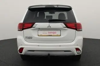 Mitsubishi Outlander, 2.4, 99 kW, pistikhübriid, automaat, nelikvedu
