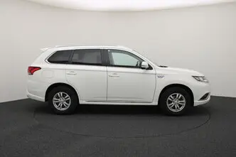 Mitsubishi Outlander, 2.4, 99 kW, pistikhübriid, automaat, nelikvedu
