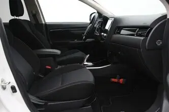 Mitsubishi Outlander, 2.4, 99 kW, pistikhübriid, automaat, nelikvedu
