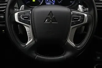 Mitsubishi Outlander, 2.4, 99 kW, pistikhübriid, automaat, nelikvedu