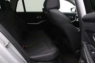 BMW 318, 2.0, 110 kW, diisel, automaat, tagavedu