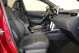 Toyota Corolla Cross, 2.0, 112 kW, гибрид, автомат, полный привод