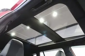 Toyota Corolla Cross, 2.0, 112 kW, гибрид, автомат, полный привод