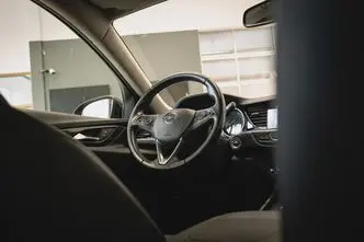 Opel Insignia, 2.0, 125 kW, diesel, automatic, front-wheel drive