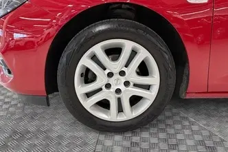 Opel Astra, 1.3, 107 kW, bensiin, automaat, esivedu