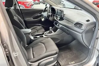 Hyundai i30, 1.4, 103 kW, бензин, автомат, передний привод