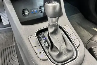 Hyundai i30, 1.4, 103 kW, бензин, автомат, передний привод