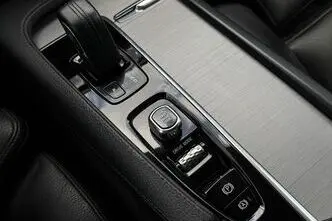 Volvo XC90, 2.0, 223 kW, hybrid, automatic, four-wheel drive