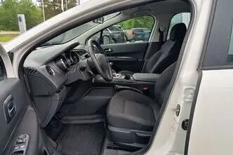 Peugeot 3008, 1.6, 87 kW, бензин, механическая, передний привод