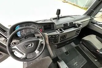 MAN TGX26.510, 375 kW, diesel, automatic