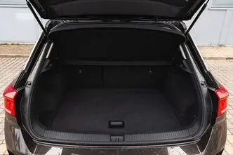 Volkswagen T-Roc, 1.0, 85 kW, bensiin, manuaal, esivedu