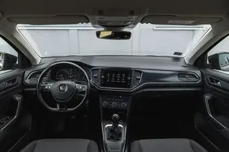Volkswagen T-Roc, 1.0, 85 kW, bensiin, manuaal, esivedu
