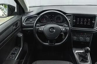 Volkswagen T-Roc, 1.0, 85 kW, bensiin, manuaal, esivedu
