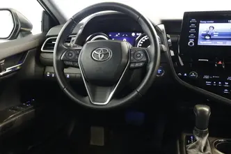 Toyota Camry, 2.5, 131 kW, hybrid, automatic, front-wheel drive